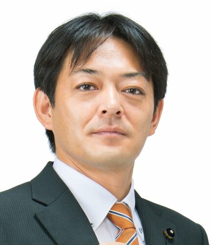 二川　英俊